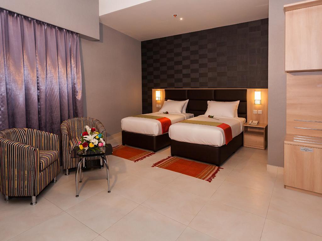 Florida Square Hotel Dubaj Zewnętrze zdjęcie